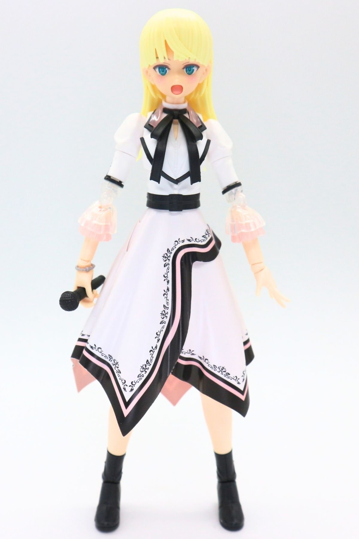 260416lirinel0 (1)