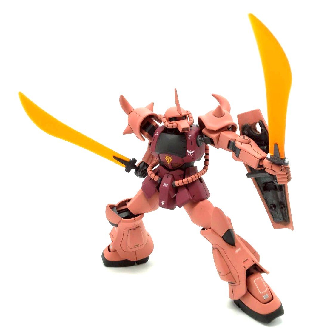 chars-gouf-8-posing-10