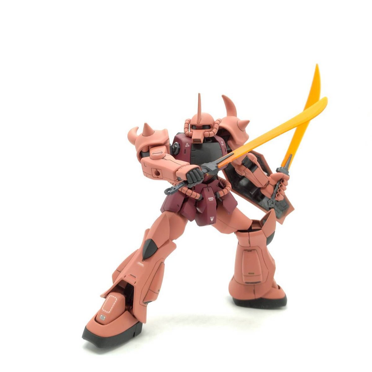 chars-gouf-8-posing-9