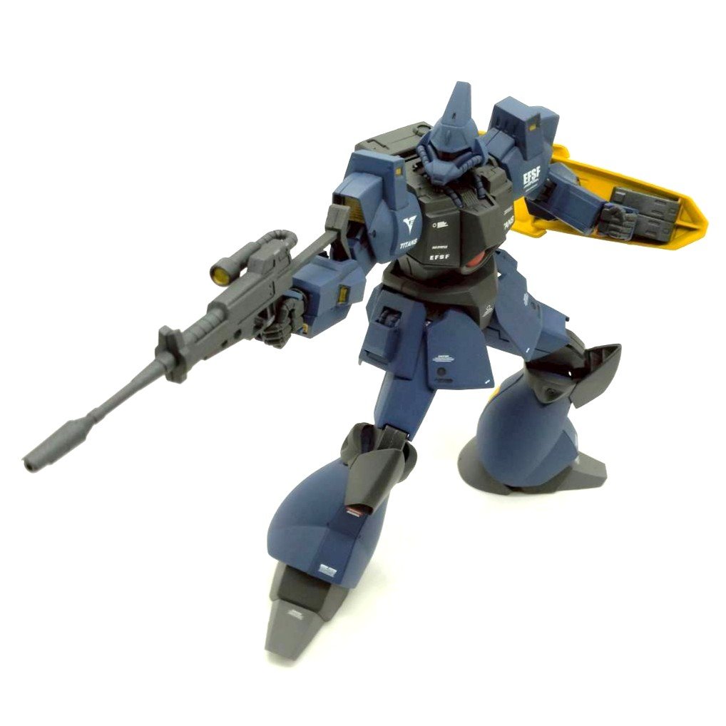 galbaldy-t-8-posing-4