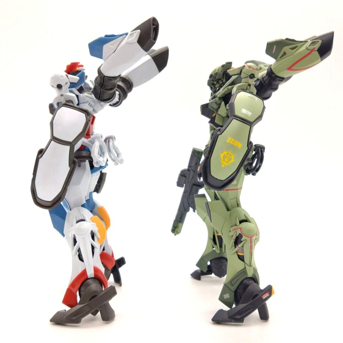 gquuuuuux-zeon-3-hikaku-2