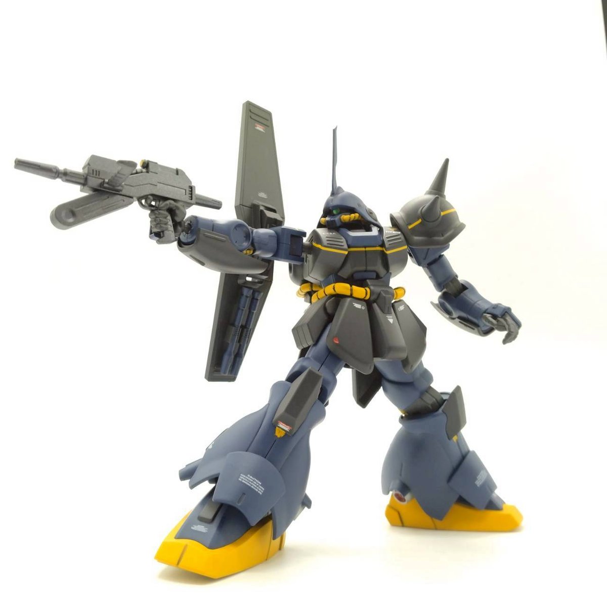 marasai-t-8-posing-4